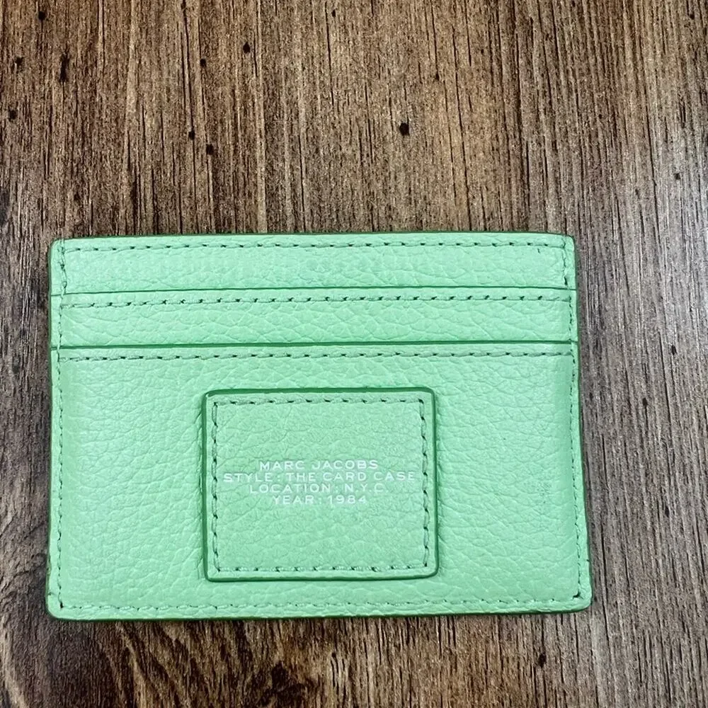 Marc Jacobs The Card Case in Mint Green Pebble Leather